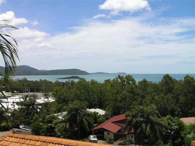 Reefside Villas - Whitsundays Еърли Бийч Екстериор снимка